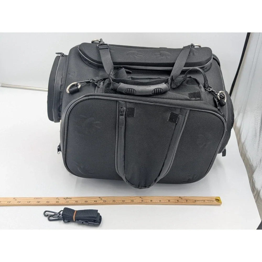 Kuryakyn Pet Palace Carrier Black Motorcycle Travel Comfort Liner 4199 W/ Straps